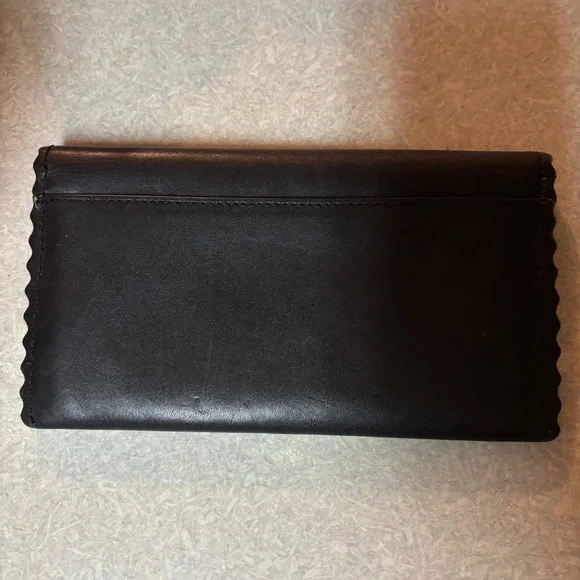 Loeffler Randall Everything Preppy Minimalist Scalloped Quiet Luxury Wallet - Picture 2 of 9